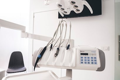 Foto de PELAEZ&BLANCO CLINICA DENTAL