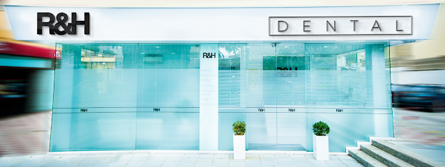 Foto de R&H Dental Marbella