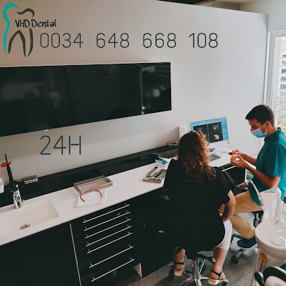 Foto de VHD Dental by Liberix- Dr Víctor Hernández / Kathrin Bauer