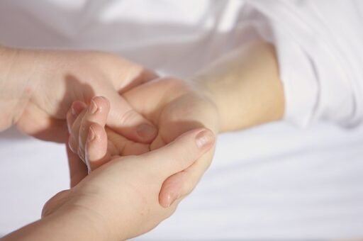 Dormir con prótesis dental: ¿Es seguro? Descubre todo aquí Dormir con prótesis dental: ¿Es seguro? Descubre todo aquí